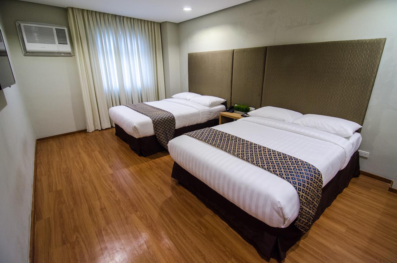 Madison Hotel PHL Iloilo Esterno foto