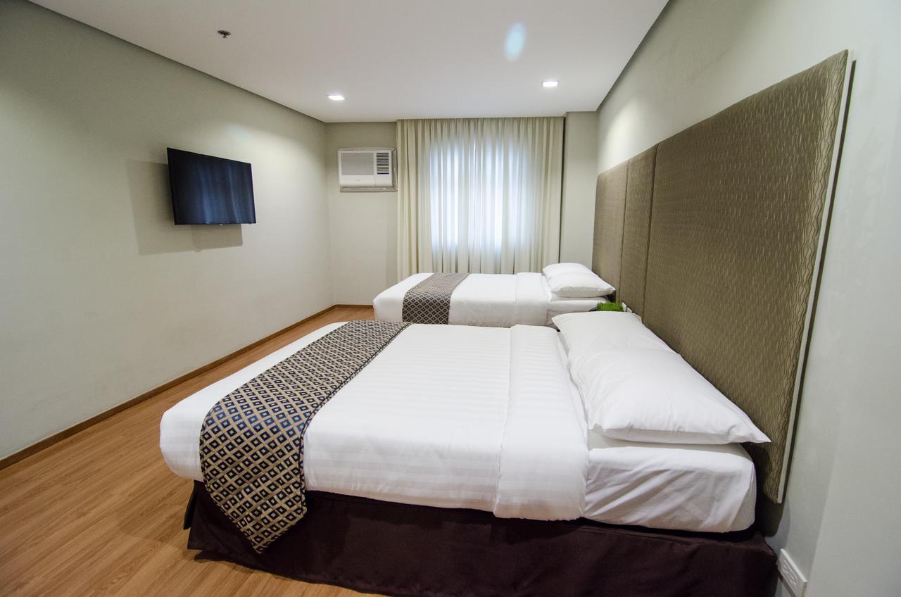 Madison Hotel PHL Iloilo Esterno foto